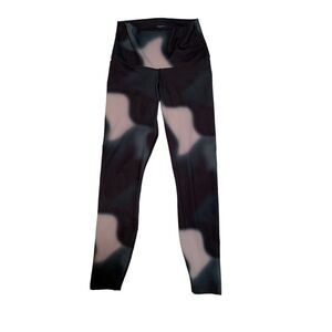 Nike, Women's Multicolored Dri-Fit High Waisted 7/8 Leggings, Small, Used